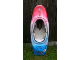 Freestyleboot blau-weiss-rot
