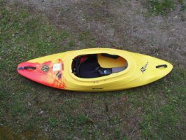 Spielboot gelb