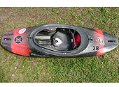Spielboot schwarz-rot